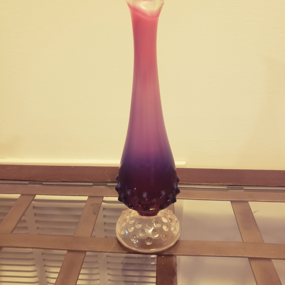 Elegant Purple and Pink Glass Vase